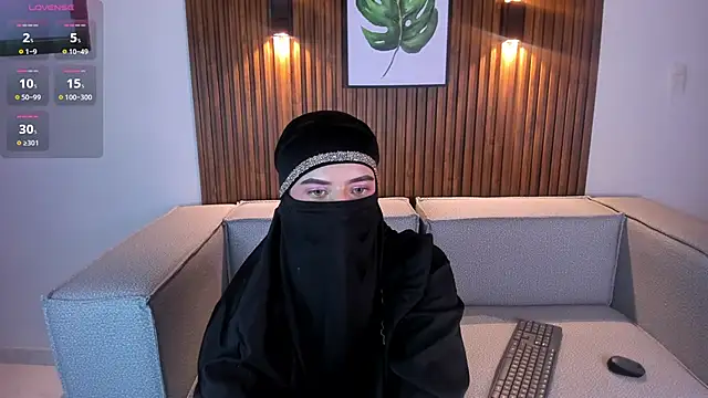 Snapshot of salma_arabicc chatting on 03.08.25 salma arabicc online show from 03.08.25
