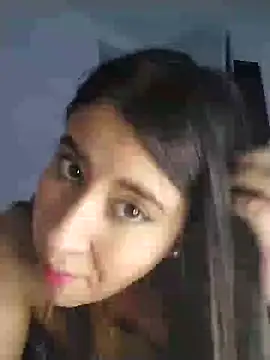 Snapshot of mialorents chatting on 03.04.25 mialorents online show from 03.04.25