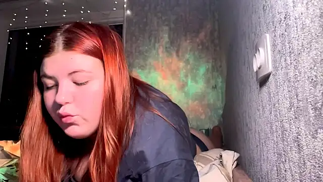 Snapshot of Dreamy_Desire chatting on 11.03.25 Dreamy Desire online show from 11.03.25