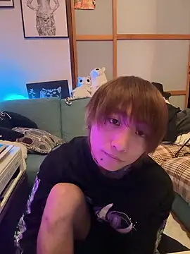 Snapshot of ryokunero chatting on 10.03.25 ryokunero online show from 10.03.25