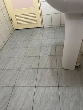 Snapshot of chipboo chatting on 10.11.25 chipboo online show from 10.11.25