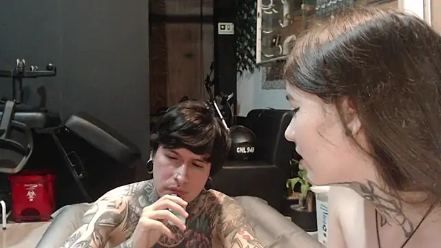 Snapshot of Alucard-Carmila chatting on 09.19.25 Alucard-Carmila online show from 09.19.25