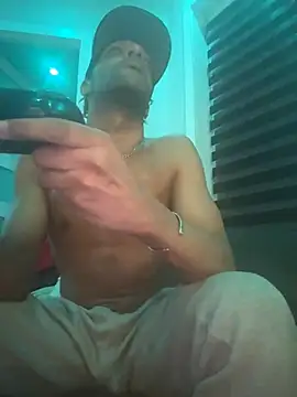 Snapshot of DevinLjClark chatting on 11.11.25 DevinLjClark online show from 11.11.25