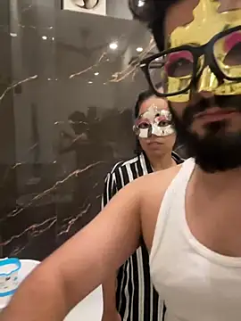 Snapshot of lustyindiancouple chatting on 03.15.25 lustyindiancouple online show from 03.15.25