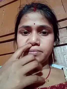 Snapshot of Ayeshaji chatting on 03.19.25 Ayeshaji online show from 03.19.25