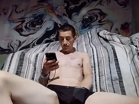 Snapshot of Imjoshinnu chatting on 10.13.25 Imjoshinnu online show from 10.13.25