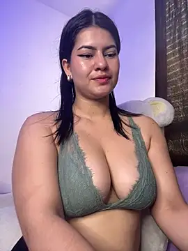 Snapshot of Saanvi21 chatting on 03.22.25 Saanvi21 online show from 03.22.25