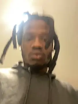 Snapshot of Sir-Tucker chatting on 03.21.25 Sir-Tucker online show from 03.21.25