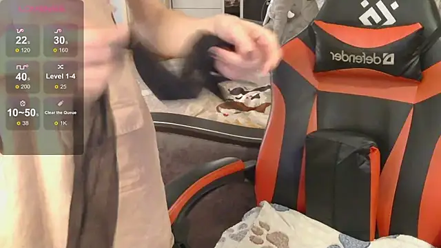 Snapshot of Anna_Miller606 chatting on 10.19.25 Anna Miller606 online show from 10.19.25