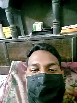 Snapshot of vikesh05 chatting on 03.19.25 vikesh05 online show from 03.19.25