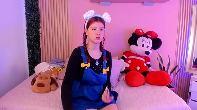 Snapshot of Sophie_joyy chatting on 09.08.25 Sophie joyy online show from 09.08.25