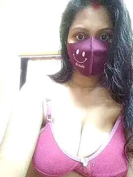 Snapshot of adrija94 chatting on 03.21.25 adrija94 online show from 03.21.25