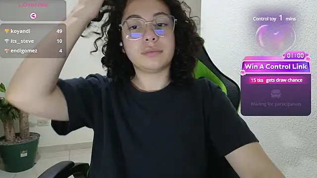 Snapshot of Mabbaldama chatting on 03.21.25 Mabbaldama online show from 03.21.25