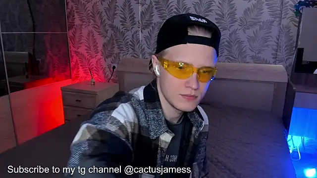 Snapshot of Cactus__James chatting on 09.10.25 Cactus James online show from 09.10.25