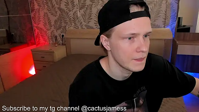 Snapshot of Cactus__James chatting on 10.05.25 Cactus James online show from 10.05.25