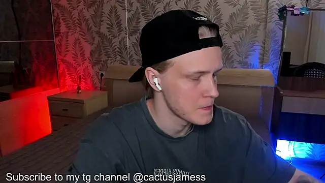 Snapshot of Cactus__James chatting on 10.21.25 Cactus James online show from 10.21.25