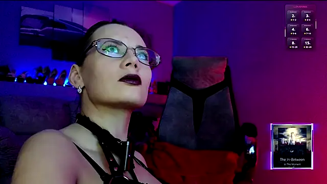 Snapshot of MilanaPure chatting on 11.02.25 MilanaPure online show from 11.02.25