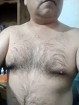 Snapshot of ERobnequizC25 chatting on 11.08.25 ERobnequizC25 online show from 11.08.25