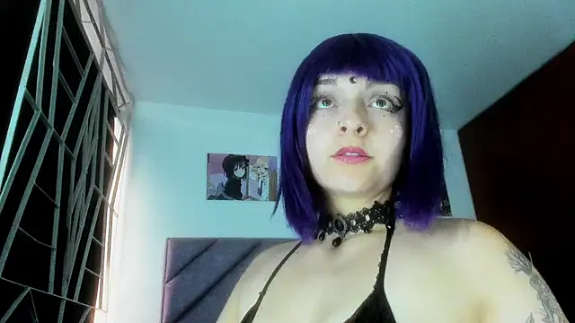 Snapshot of KARINNA__RAVEN chatting on 10.13.25 KARINNA  RAVEN online show from 10.13.25