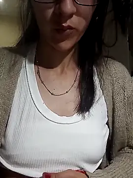 Snapshot of Camilitah chatting on 10.13.25 Camilitah online show from 10.13.25