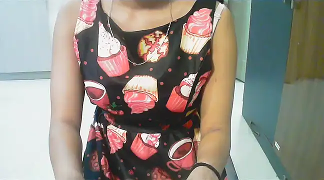 Snapshot of ragini_m_m_s chatting on 03.22.25 ragini m m s online show from 03.22.25