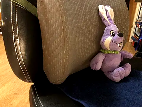 Snapshot of WhitePath chatting on 03.20.25 WhitePath online show from 03.20.25