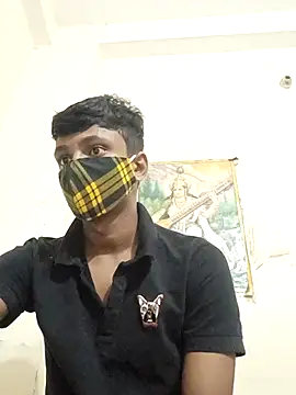 Snapshot of _fucker_18 chatting on 10.14.25 fucker 18 online show from 10.14.25