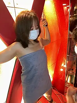 Snapshot of Yagimilk8 chatting on 10.30.25 Yagimilk8 online show from 10.30.25