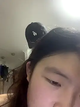 Snapshot of Hui521 chatting on 10.24.25 Hui521 online show from 10.24.25