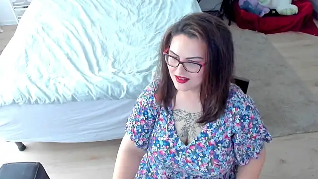 Snapshot of Squirt_Kimm chatting on 11.13.25 Squirt Kimm online show from 11.13.25