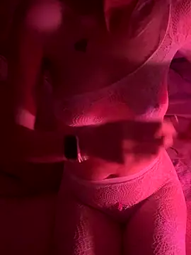 Snapshot of geilemine chatting on 10.05.25 geilemine online show from 10.05.25