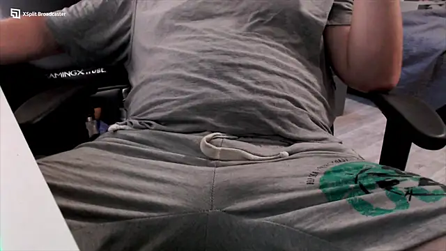 Snapshot of elgigologigante chatting on 09.20.25 elgigologigante online show from 09.20.25