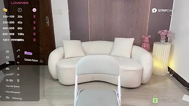 Snapshot of lemi- chatting on 09.17.25 lemi- online show from 09.17.25