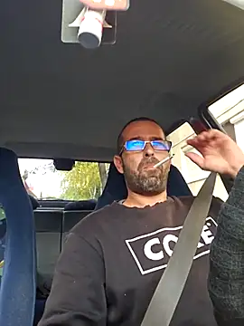 Snapshot of Thomas043 chatting on 10.22.25 Thomas043 online show from 10.22.25