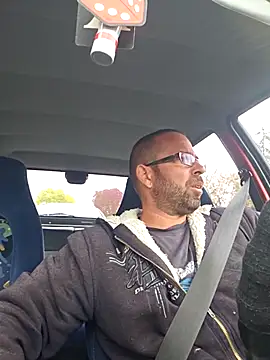 Snapshot of Thomas043 chatting on 11.02.25 Thomas043 online show from 11.02.25