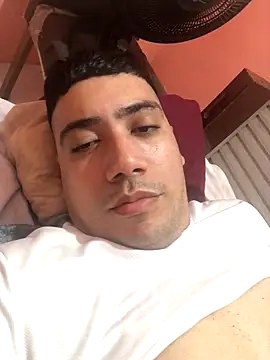 Snapshot of Paulo199117 chatting on 10.14.25 Paulo199117 online show from 10.14.25