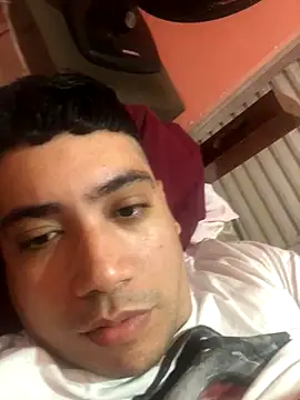 Snapshot of Paulo199117 chatting on 10.17.25 Paulo199117 online show from 10.17.25