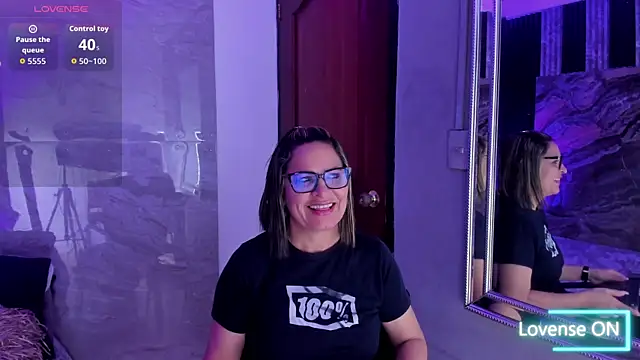 Agatha Pleasure online show from 09.19.25