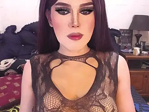 Snapshot of WILDDENNY1 chatting on 10.28.25 WILDDENNY1 online show from 10.28.25