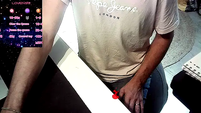 Snapshot of french_male_whore@xh chatting on 09.19.25 french male whorexh online show from 09.19.25