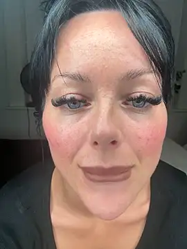 Snapshot of juicylucie chatting on 10.15.25 juicylucie online show from 10.15.25