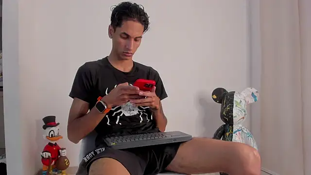 Snapshot of CamiiloRivera chatting on 10.02.25 CamiiloRivera online show from 10.02.25