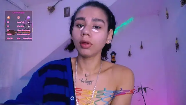 Snapshot of Nocturnawitch chatting on 10.09.25 Nocturnawitch online show from 10.09.25