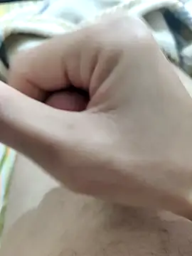 Snapshot of emrekzlk52 chatting on 10.19.25 emrekzlk52 online show from 10.19.25