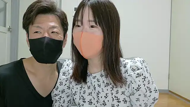 Snapshot of Miku-ooo chatting on 09.14.25 Miku-ooo online show from 09.14.25