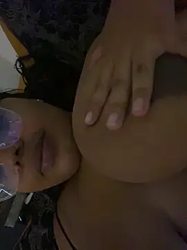 Snapshot of cariocasafada chatting on 11.05.25 cariocasafada online show from 11.05.25