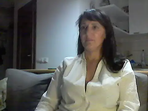 Snapshot of Elena48324 chatting on 09.30.25 Elena48324 online show from 09.30.25
