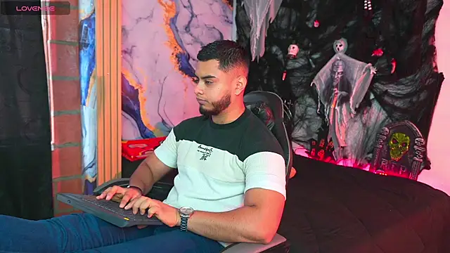 Tyler price online show from 10.20.25