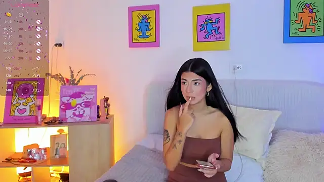 Snapshot of AprilAddams_ chatting on 11.04.25 AprilAddams online show from 11.04.25