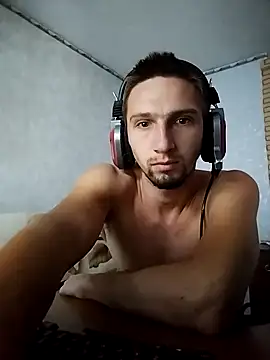 Snapshot of Alexilon chatting on 09.24.25 Alexilon online show from 09.24.25